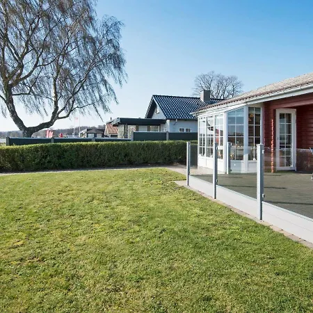 Dom wakacyjny One-bedroom Holiday In Bjert 2